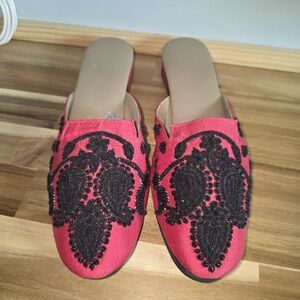SAACHI Silk Embroidered Red And Black Slides Size 9 Mules Shoes Beaded‎